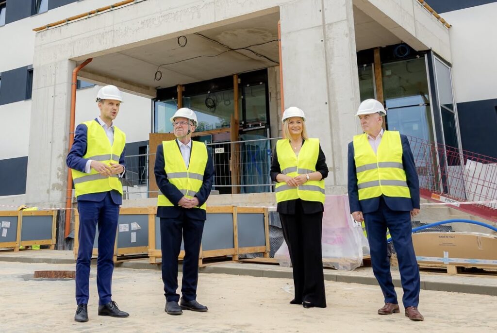 Budowa nowego bloku operacyjnego w kieleckim szpitalu nabiera tempa. Inwestycja przekroczy 230 mln zł